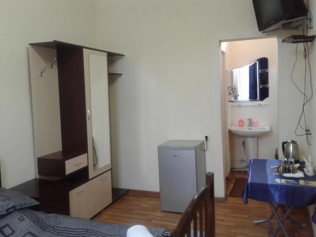 Gis Guest House Tbilisi Eksteriør bilde