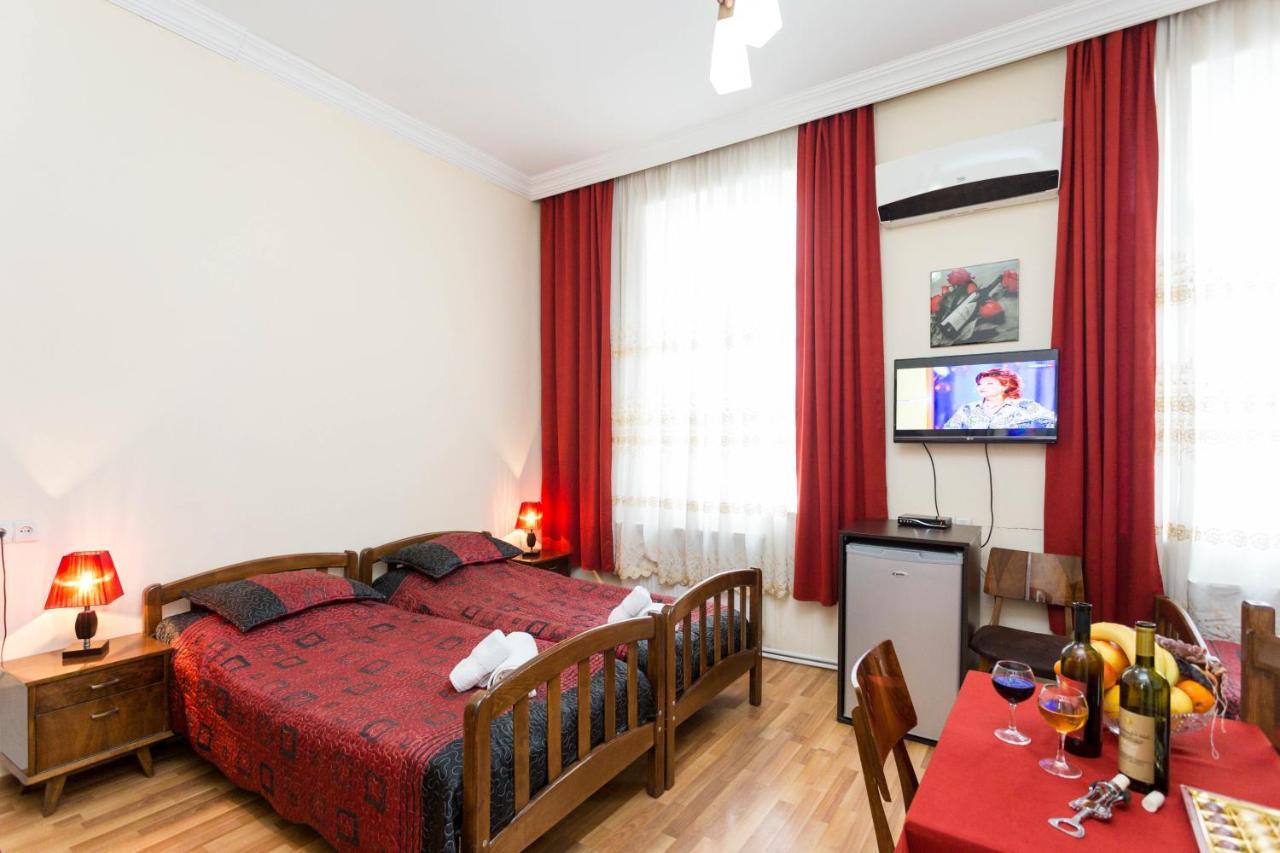 Gis Guest House Tbilisi Eksteriør bilde